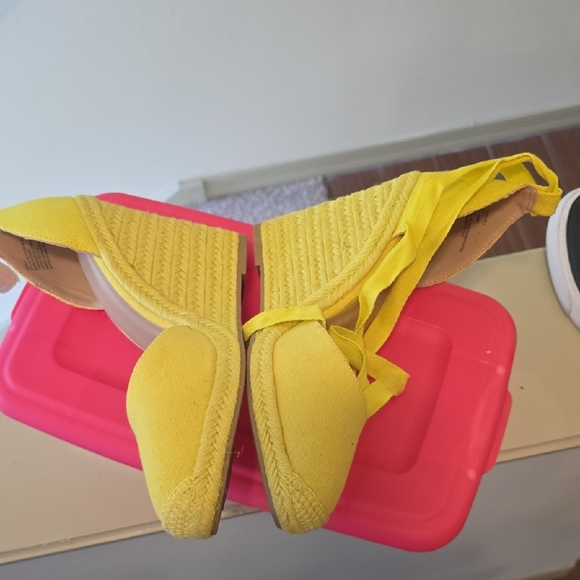 Sunny Yellow Espadrille Wedges - Picture 10 of 17